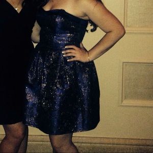 Blue and bronze design strapless dress